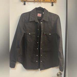 Levi’s Essential Western Denim Shirt